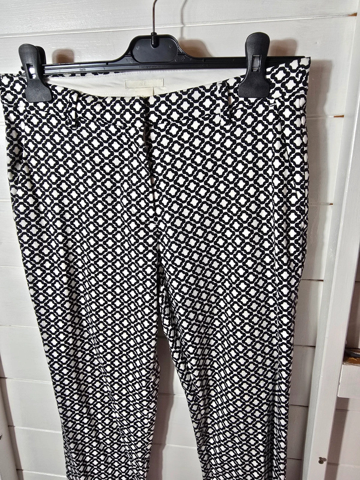 H&M black & white patterned skinny trousers size 8