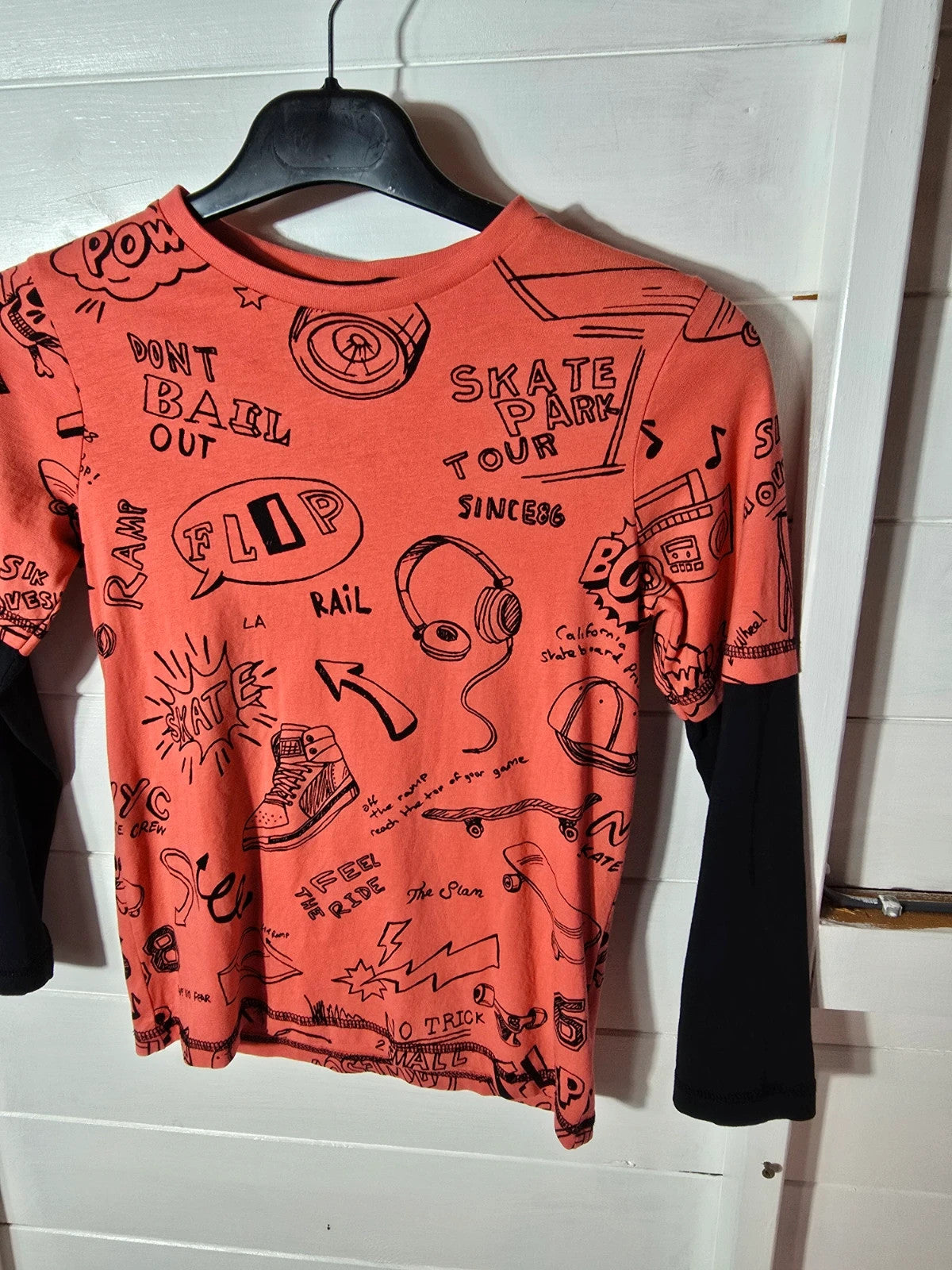 F&F coral orange & black long sleeved t-shirt 7-8years