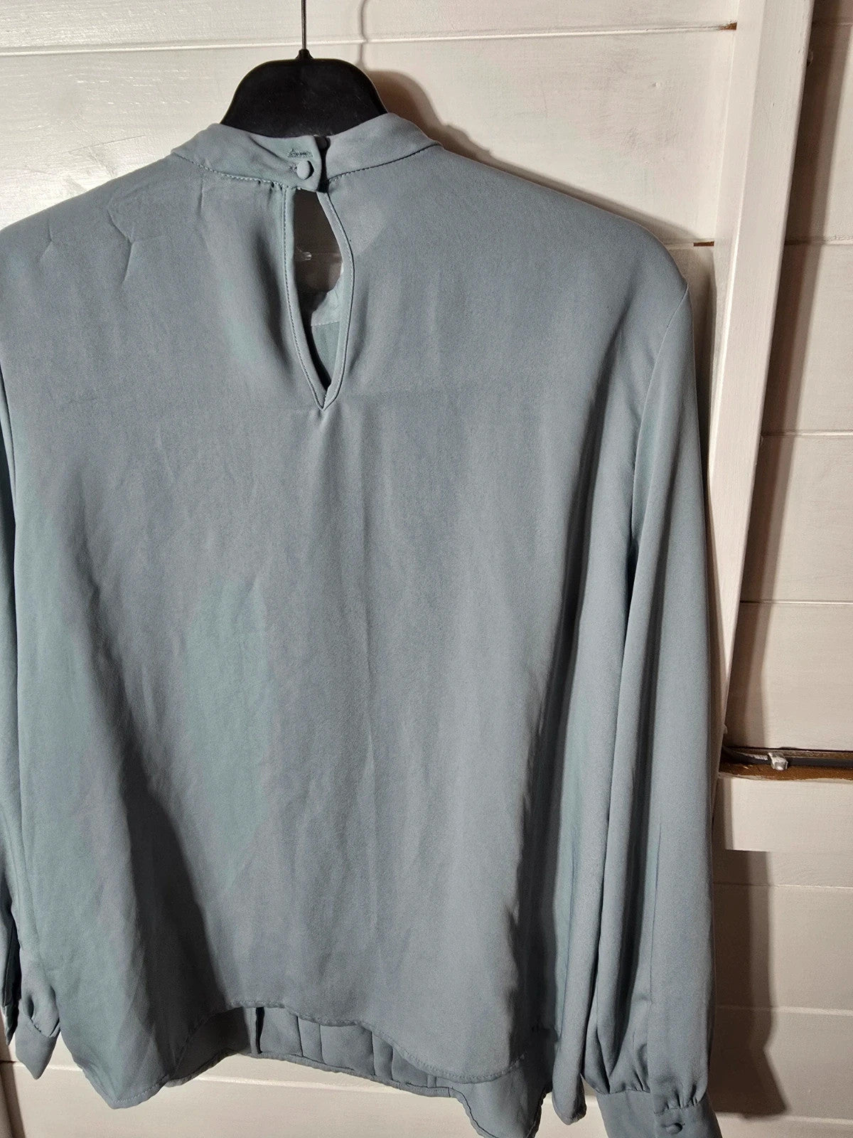 H&M blue pleated long sleeved blouse size Med