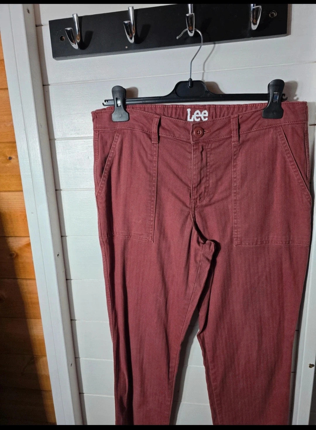 Ladie's Lee Heritage burgundy slim leg high waist jeans size 8