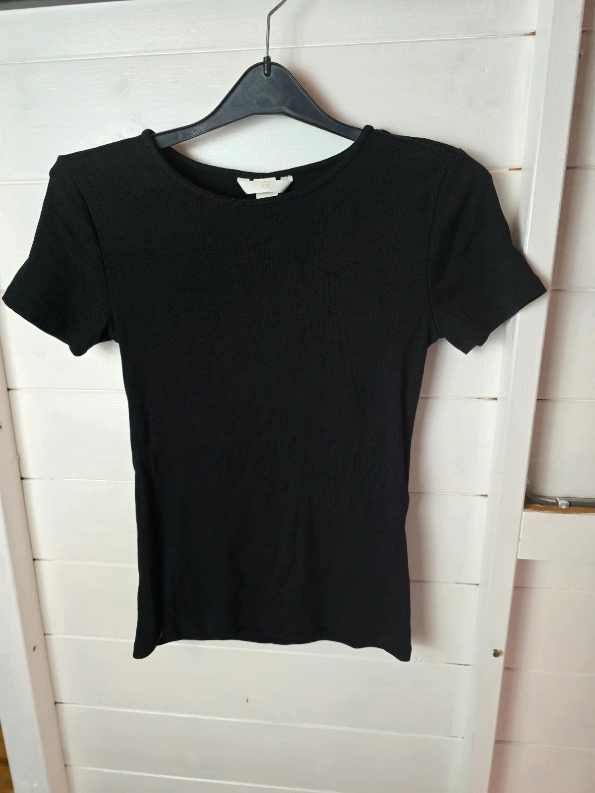 H&M black short sleeved tshirt size Med