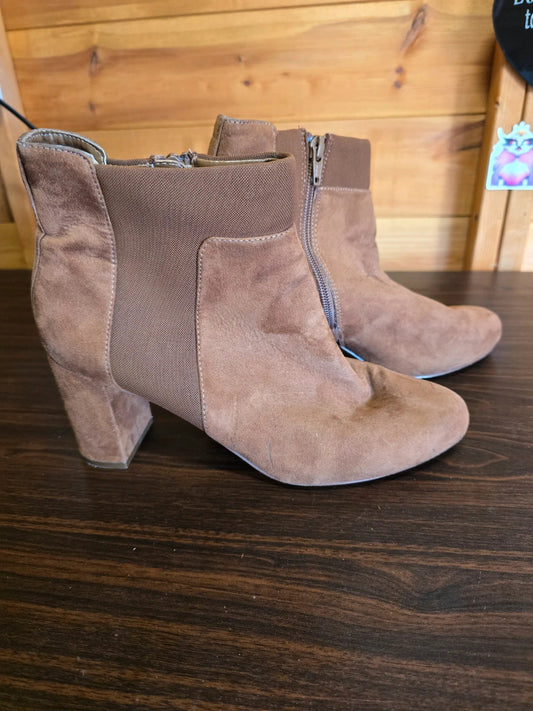 F&F brown block heel ankle boots size 6