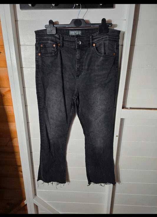 Primark black bootcut ankle grazer jeans size 16