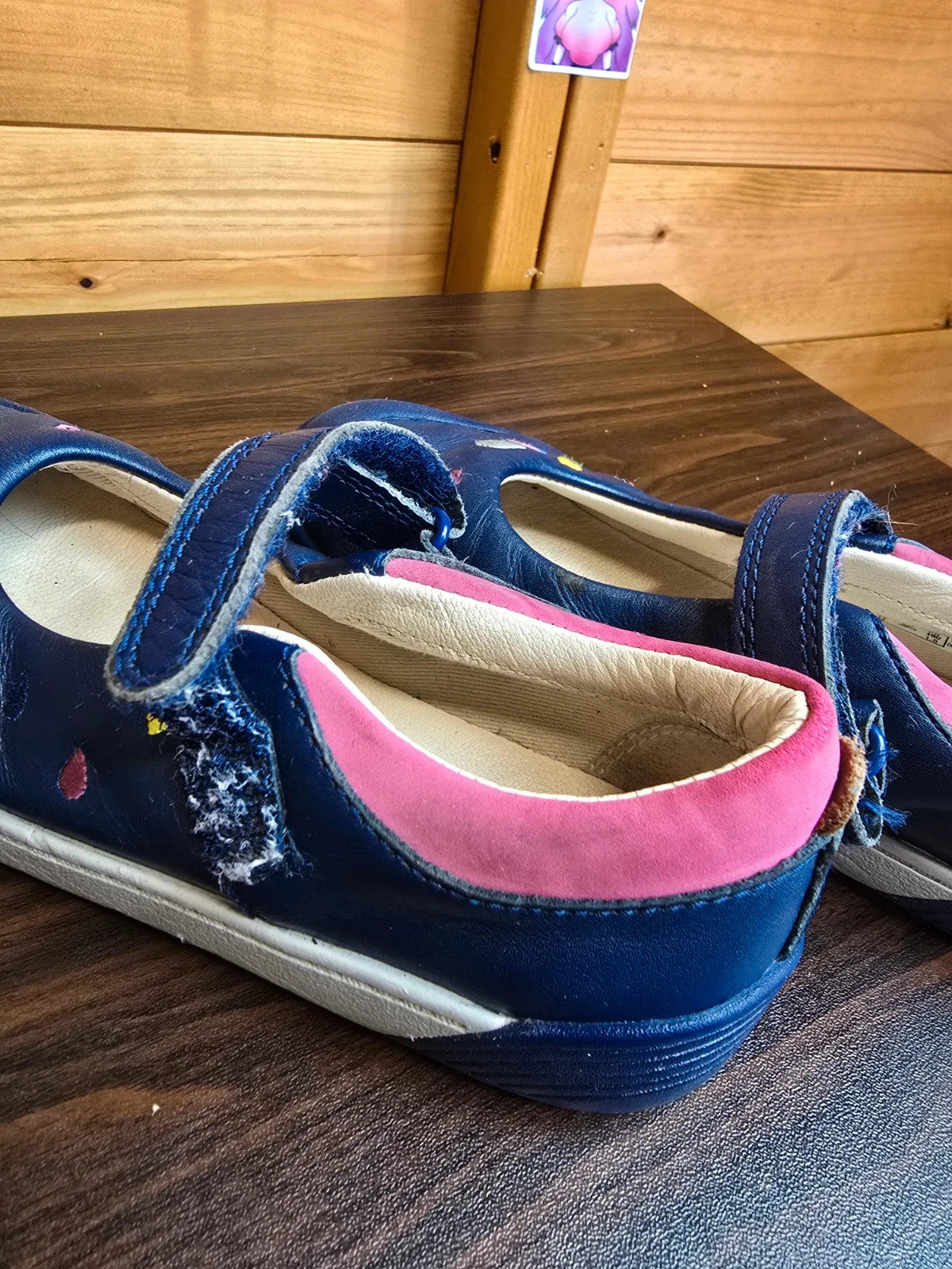 Girls Clarks navy Velcro shoes size 11.5 F