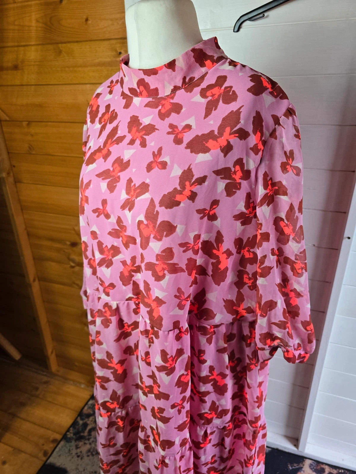 Vero Moda pink & red floral 3/4 sleeve flared midi dress size E50 UK 20/22