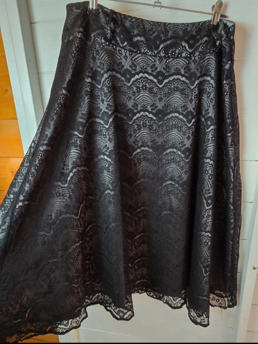 Wallis black netted flared midi skirt size 14