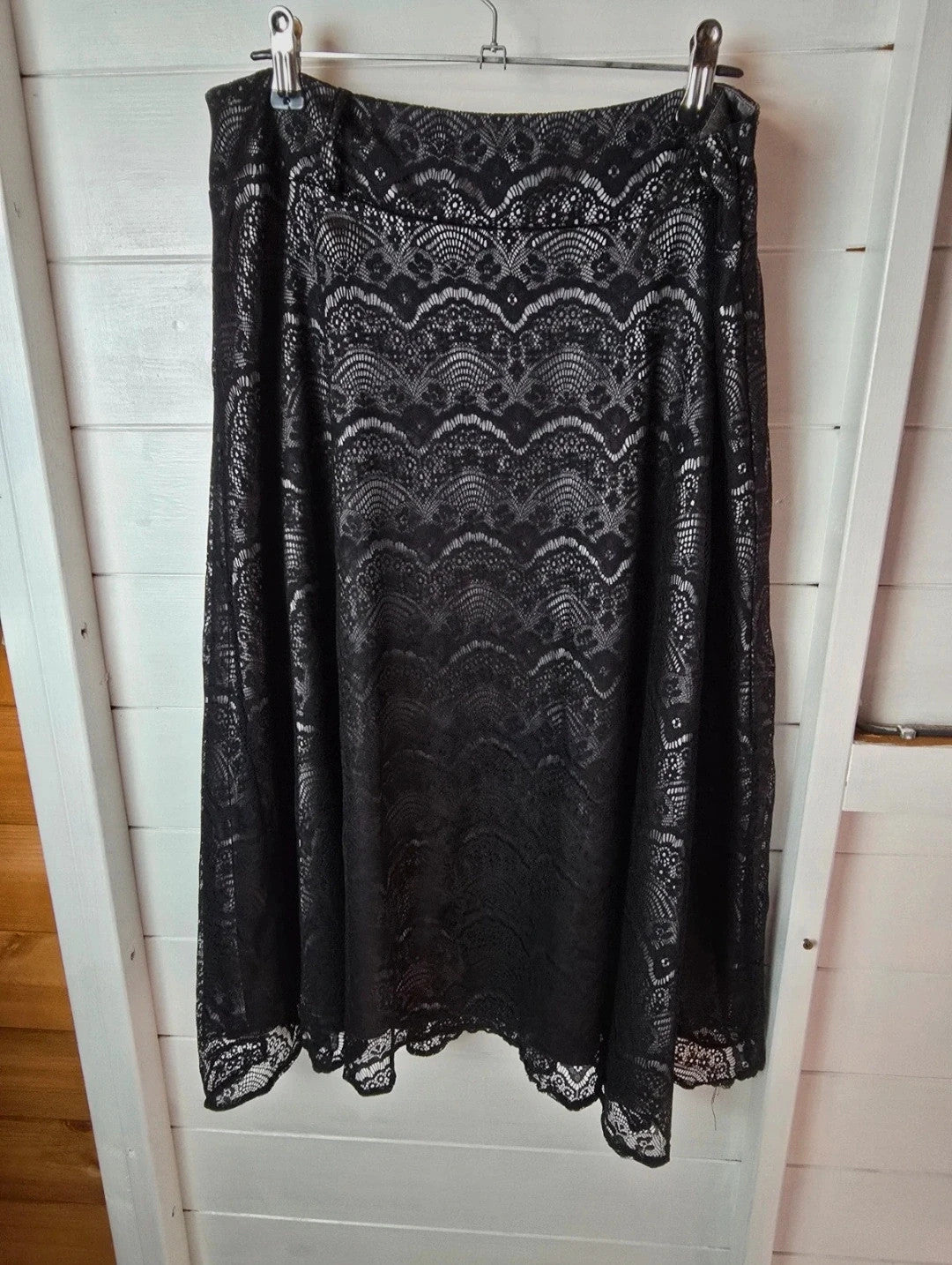 Wallis black netted flared midi skirt size 14