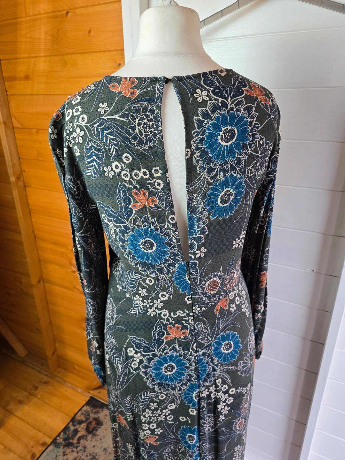 Ladie's Zara Grey Blue & Orange Floral Long Sleeved Maxi Dress Size L 12