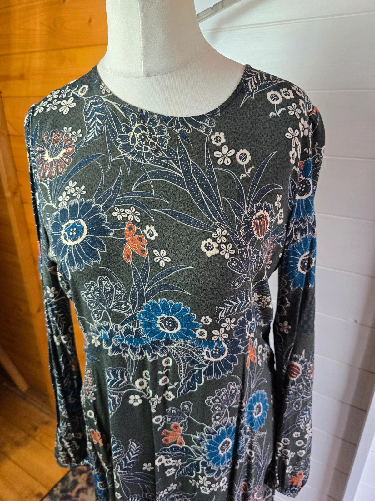 Ladie's Zara Grey Blue & Orange Floral Long Sleeved Maxi Dress Size L 12