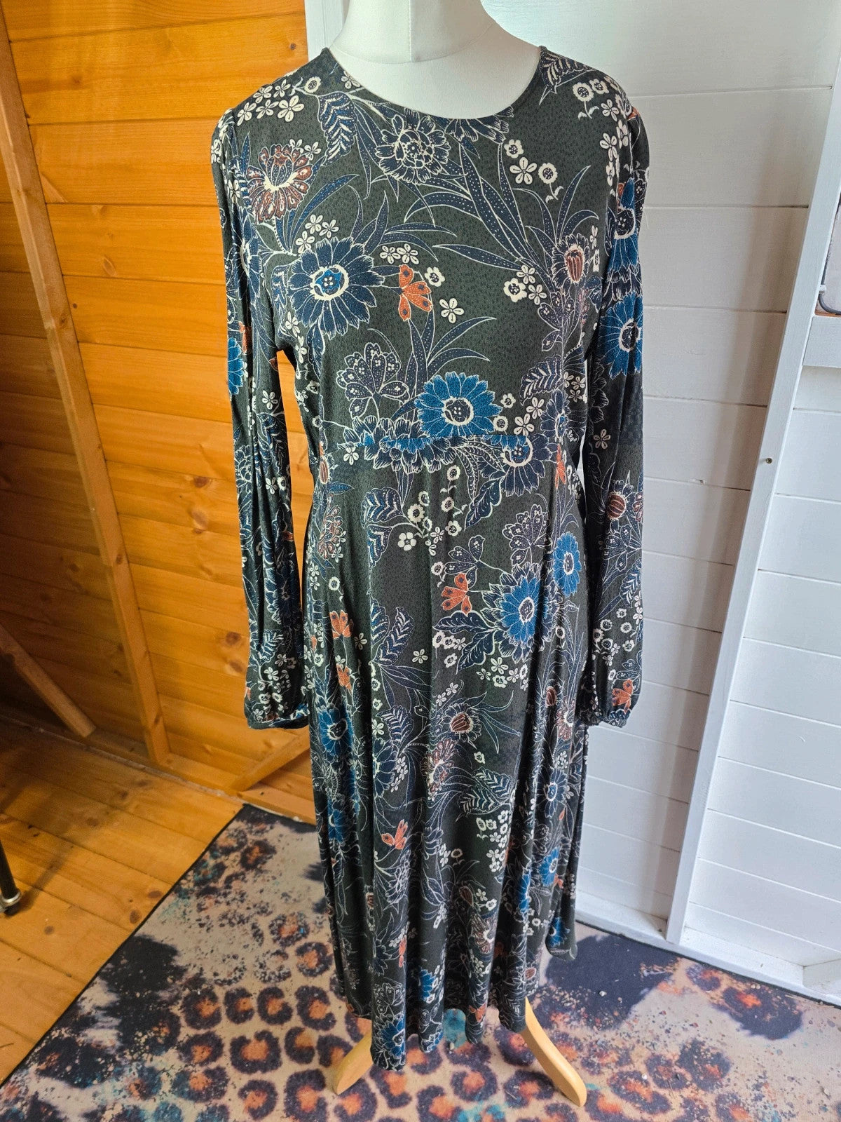 Ladie's Zara Grey Blue & Orange Floral Long Sleeved Maxi Dress Size L 12