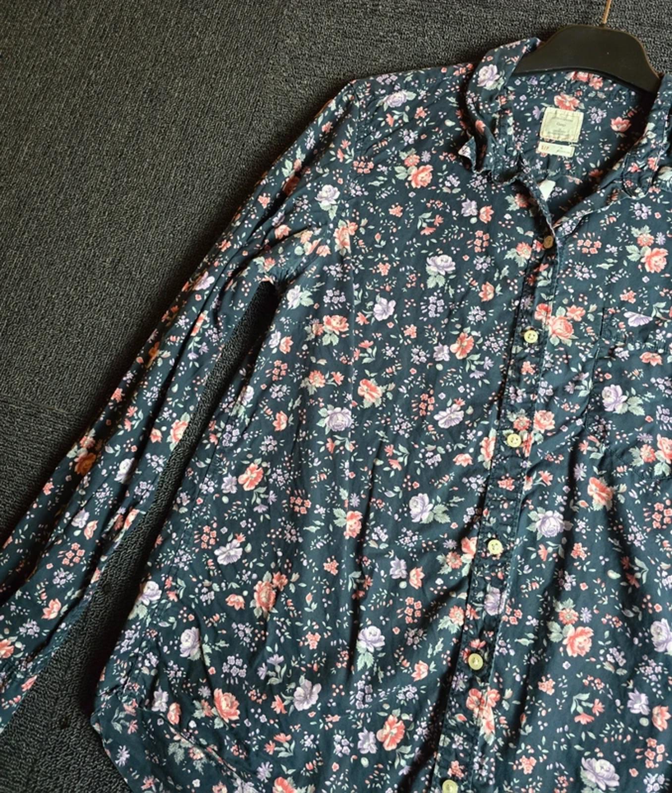 Gap Floral Fitted Boyfriend Shirt Navy S Size 8/10 Cotton Button Down