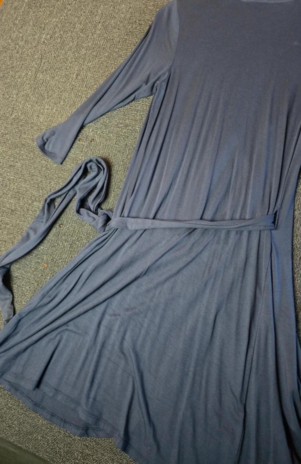 Mauvette navy wrap dress bodycon midi Size 10