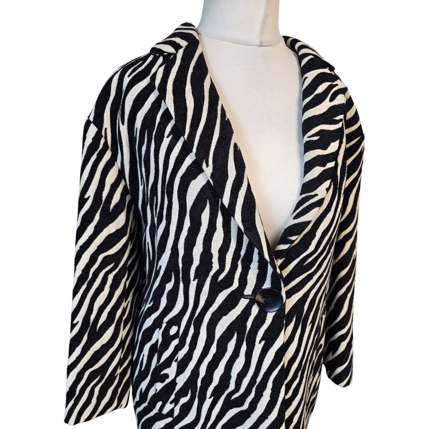 F&F Black & White Zebra Print Peacoat – Oversized 3/4 Sleeve – Size 10