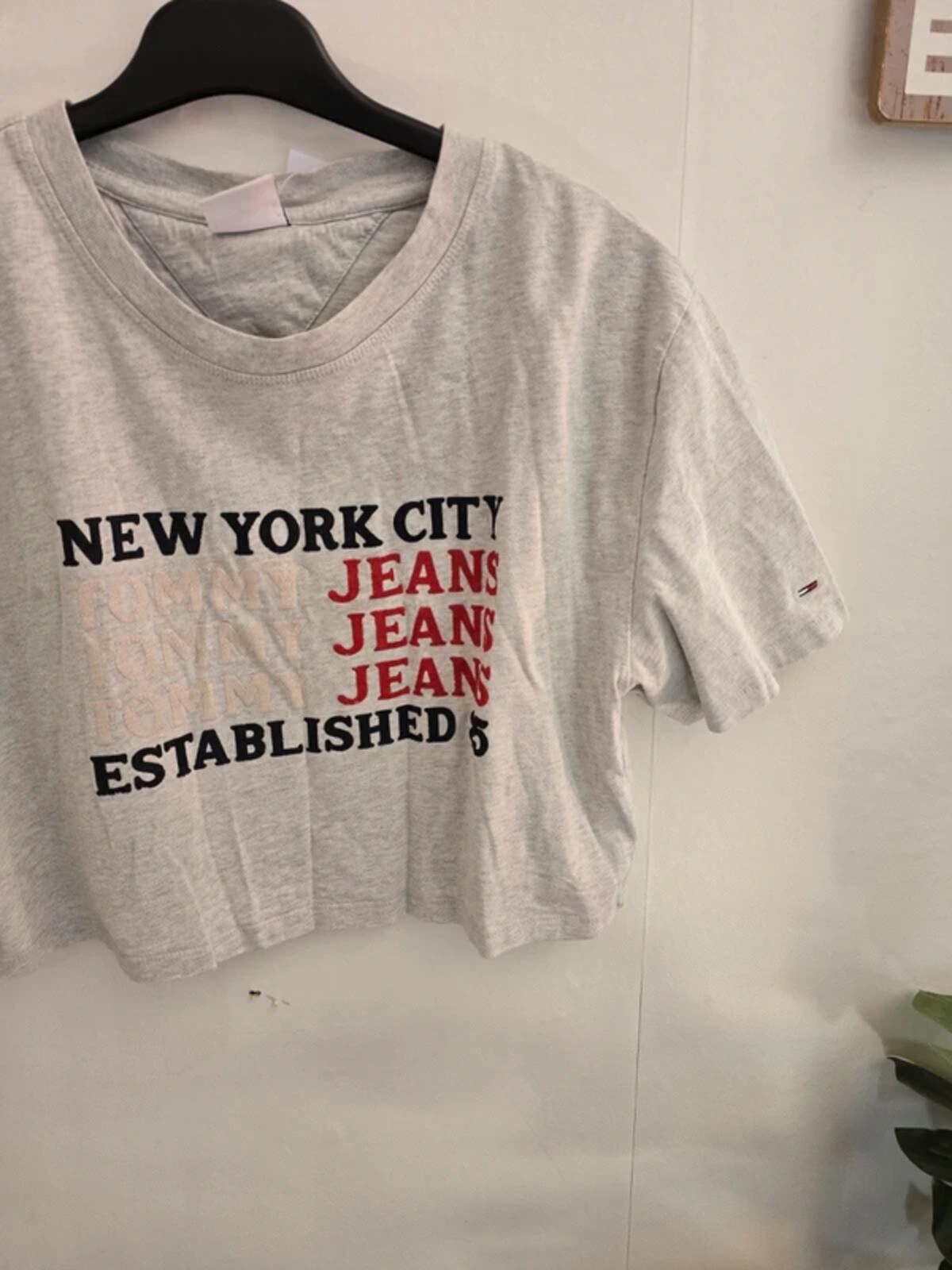 Tommy Jeans Grey Oversized Cropped Tee Size Large Size 12-14