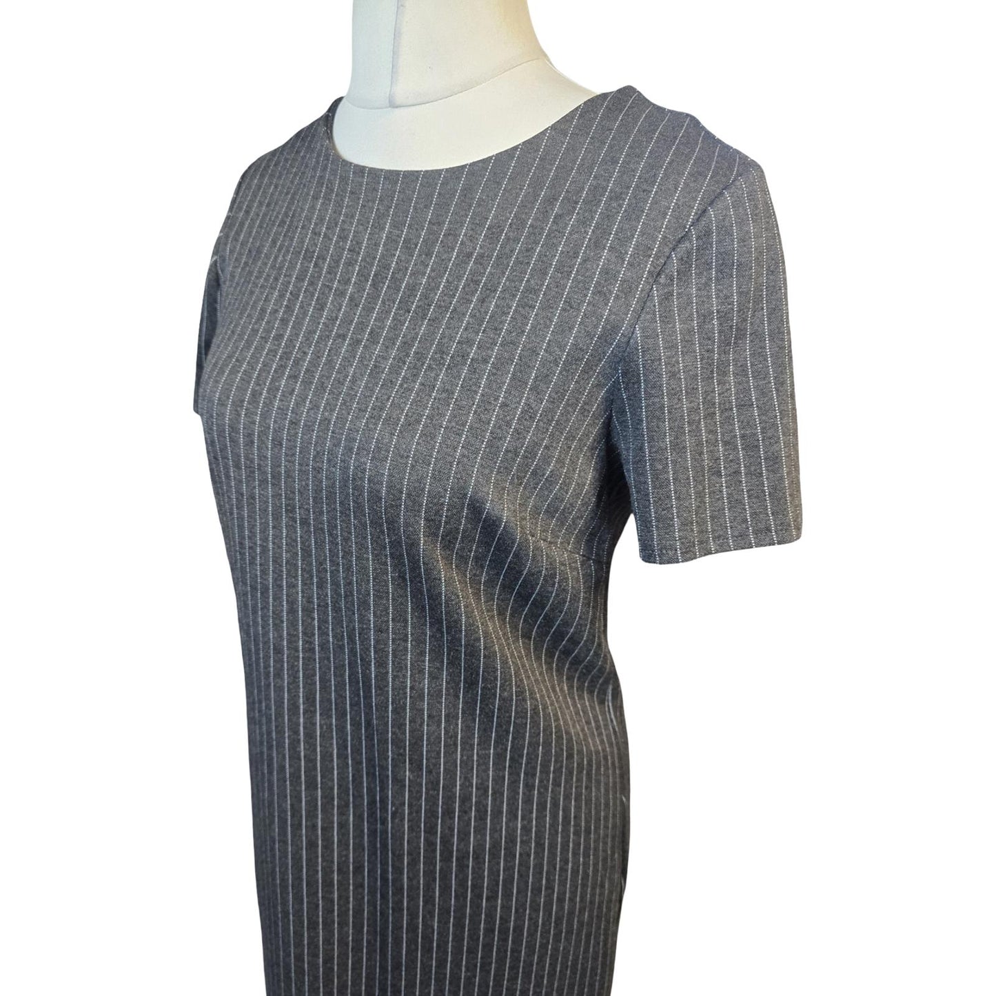 Et Vous Dress Grey Pinstripe Size 10 Stretchy Knee-Midi
