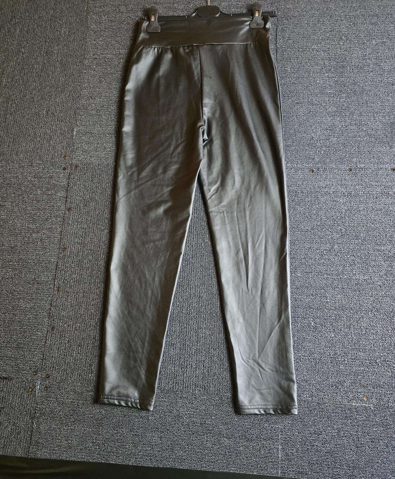 Black faux leather leggings M size 10 Shein