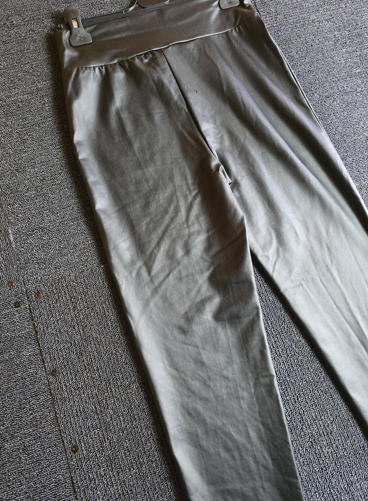 Black faux leather leggings M size 10 Shein