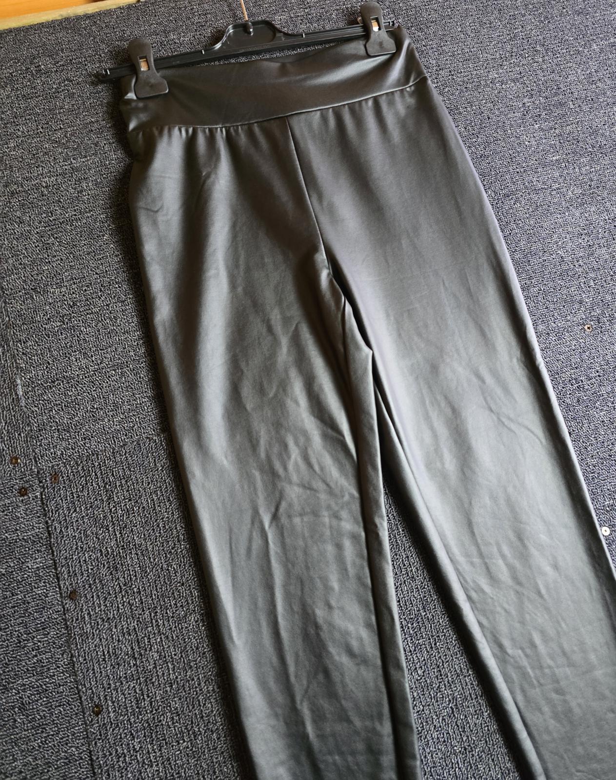 Black faux leather leggings M size 10 Shein