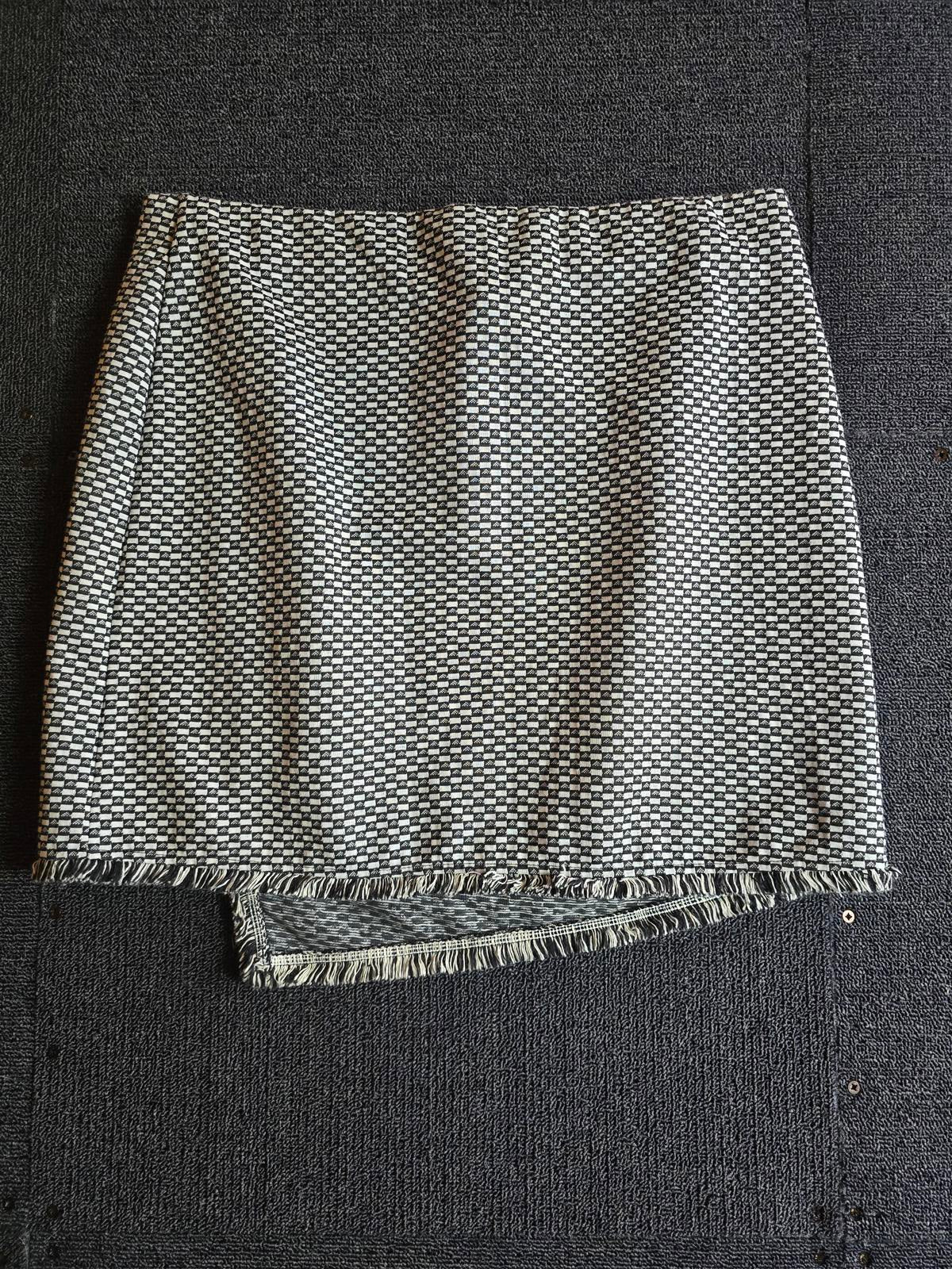 Primark Checked Mini Skirt Black & White Size 16 Frayed Hem