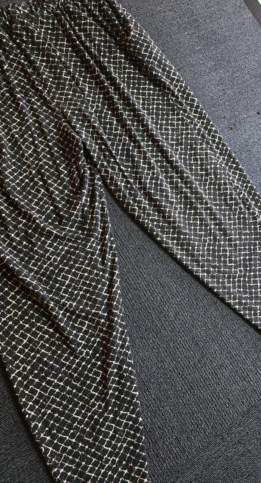 Bonmarché Lightweight Patterned Trousers Black & White Size 18 Relaxed Fit