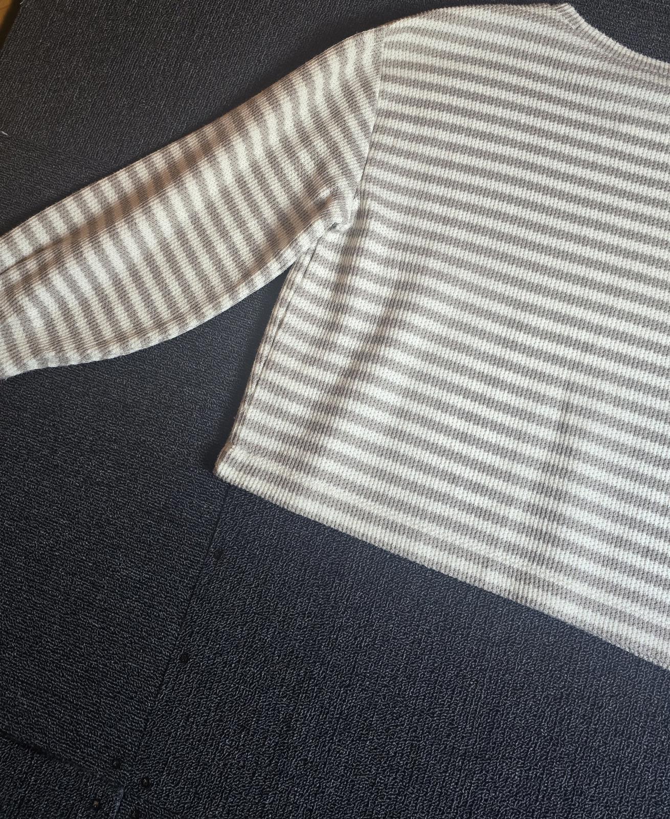 Matalan Petite Beige & White Striped Jumper M size 10/12 Causal