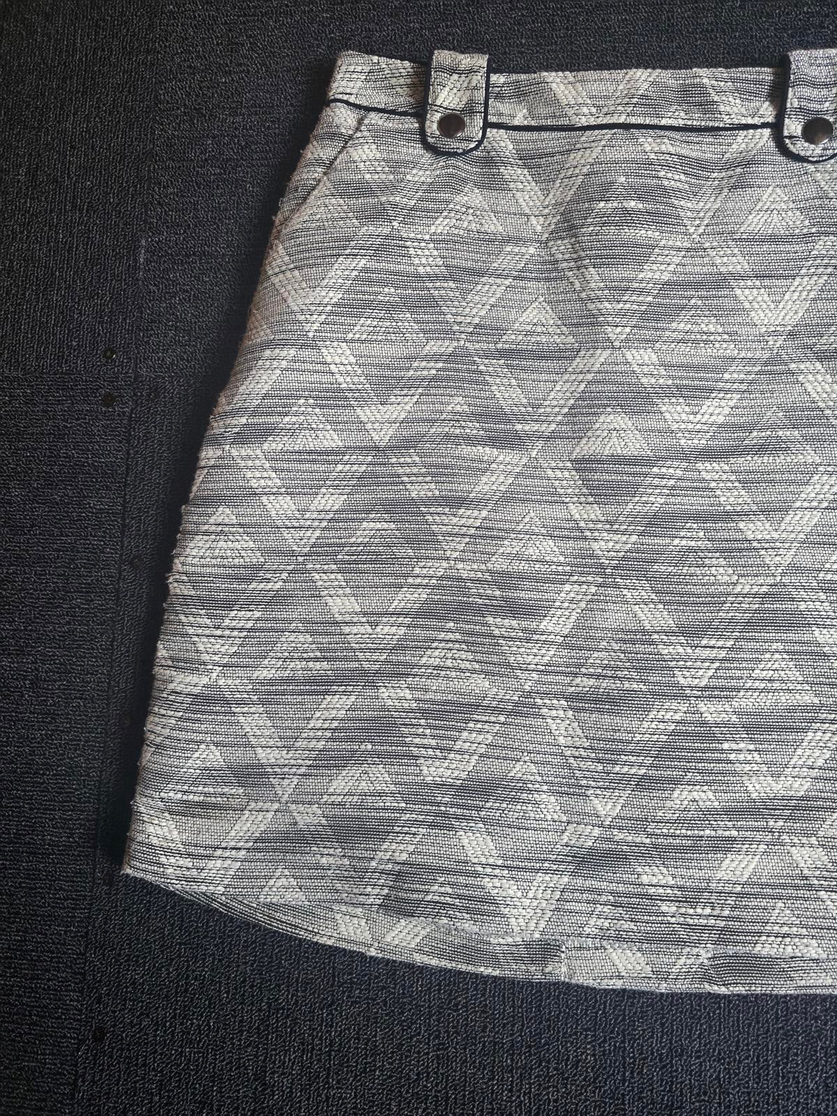 Tu black & grey mini skirt size 8