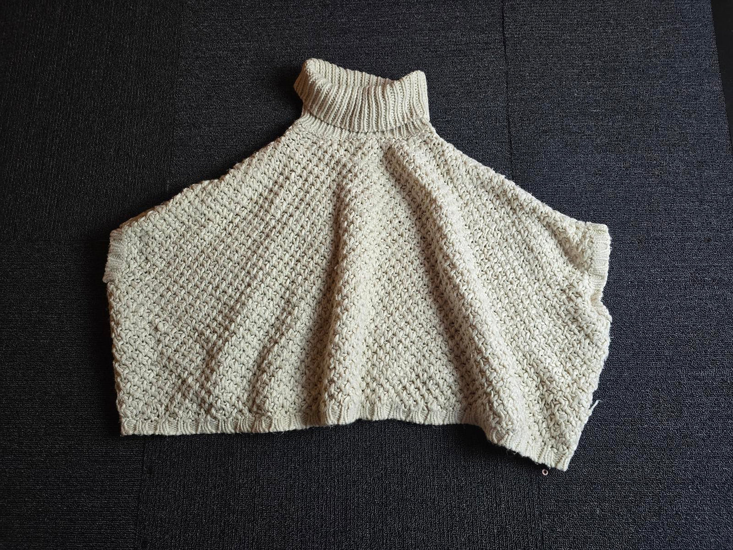 Primark Girls Knitted Jumper Cream Size 8–9 Years Oversized Turtleneck
