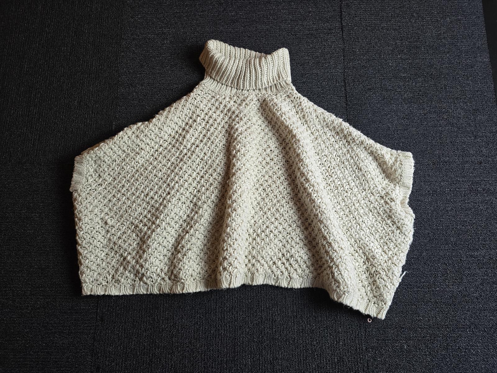 Primark Girls Knitted Jumper Cream Size 8–9 Years Oversized Turtleneck