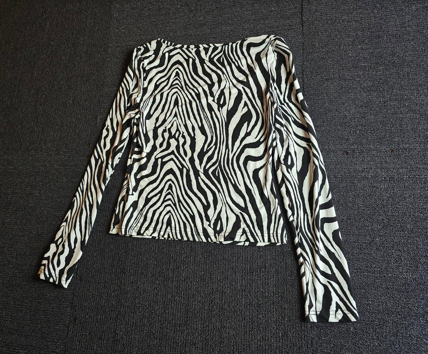 Shein Zebra Print Top Black & White Square Neck M Size 10–12 Bodycon