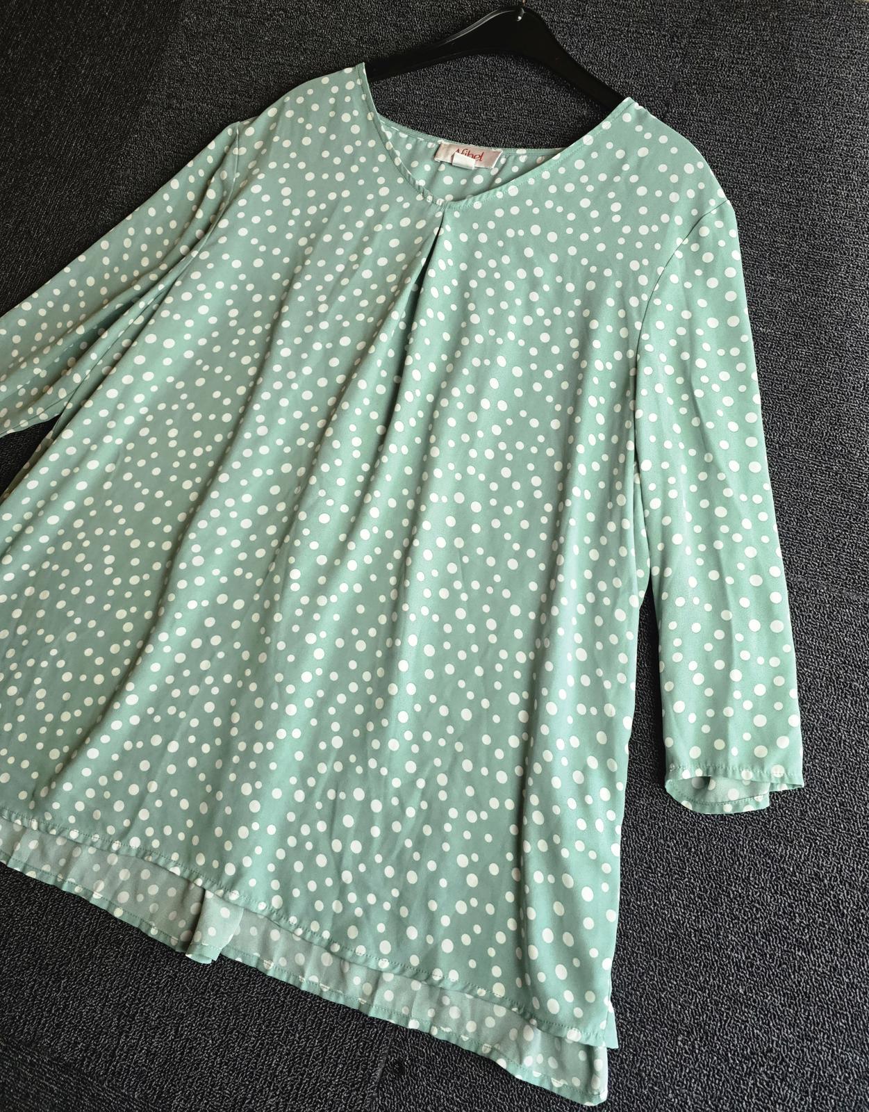 Afribel Green & White Polka Dot Blouse Size 18 Oversized 3/4 Sleeve Top