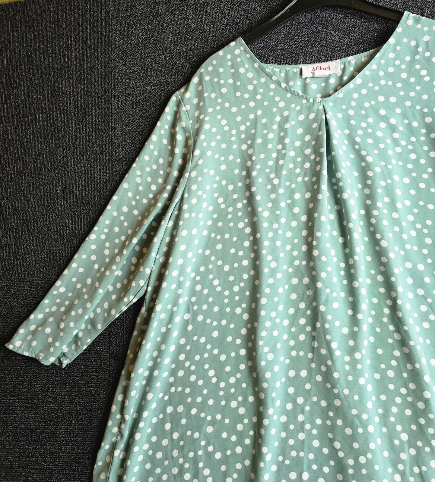 Afribel Green & White Polka Dot Blouse Size 18 Oversized 3/4 Sleeve Top