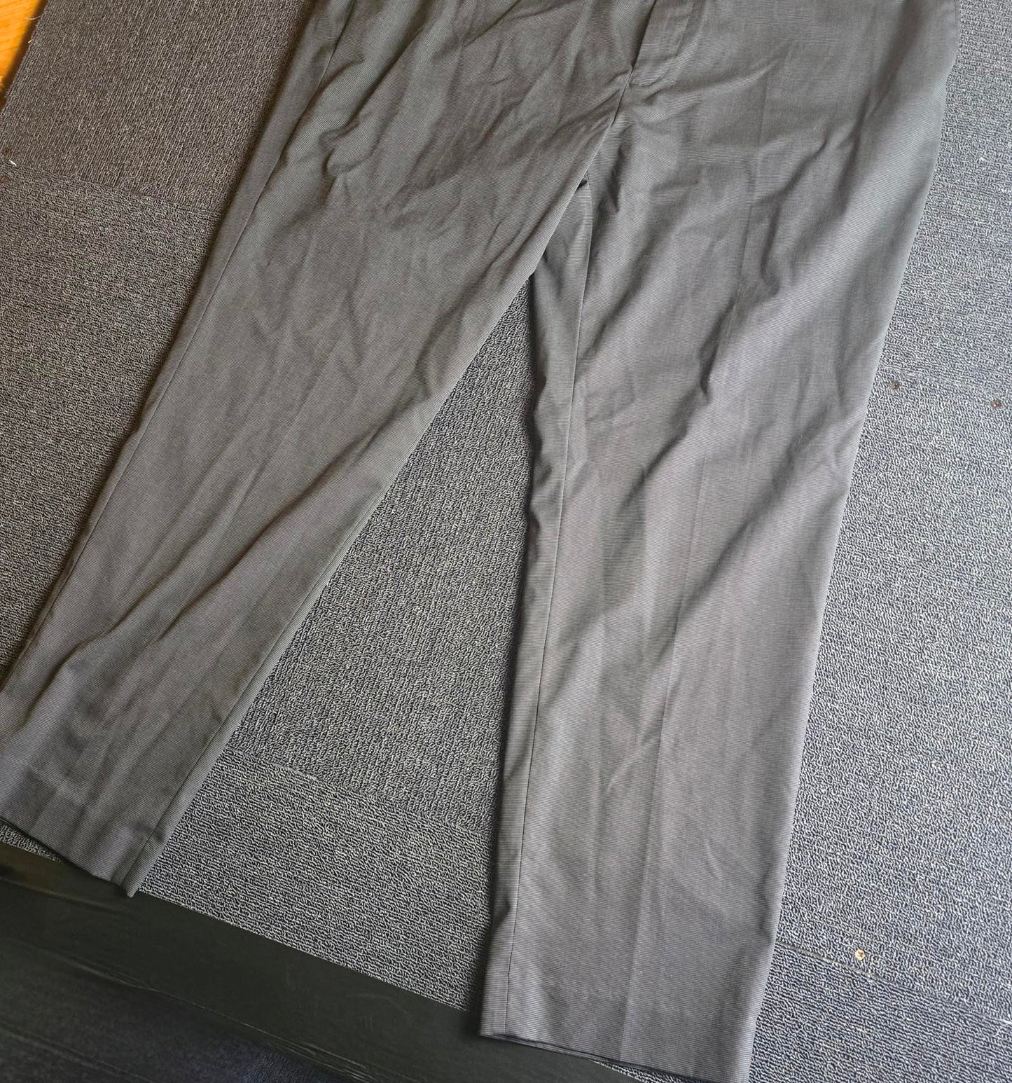 Brook Taverner Men’s Grey Formal Trousers Size 46R