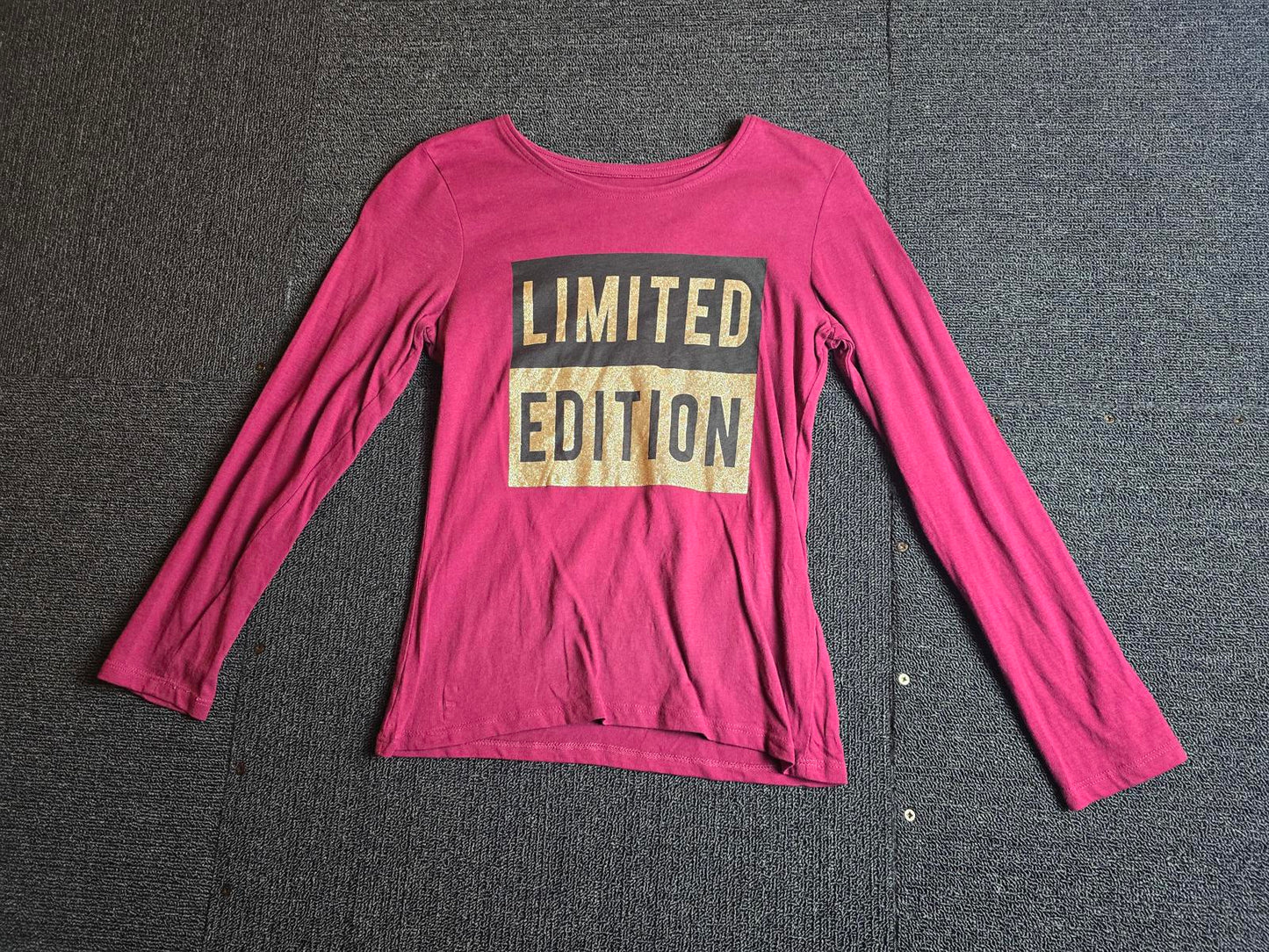 Primark Girls Purple & Gold Glitter Long Sleeved Tshirt age 10-11 years