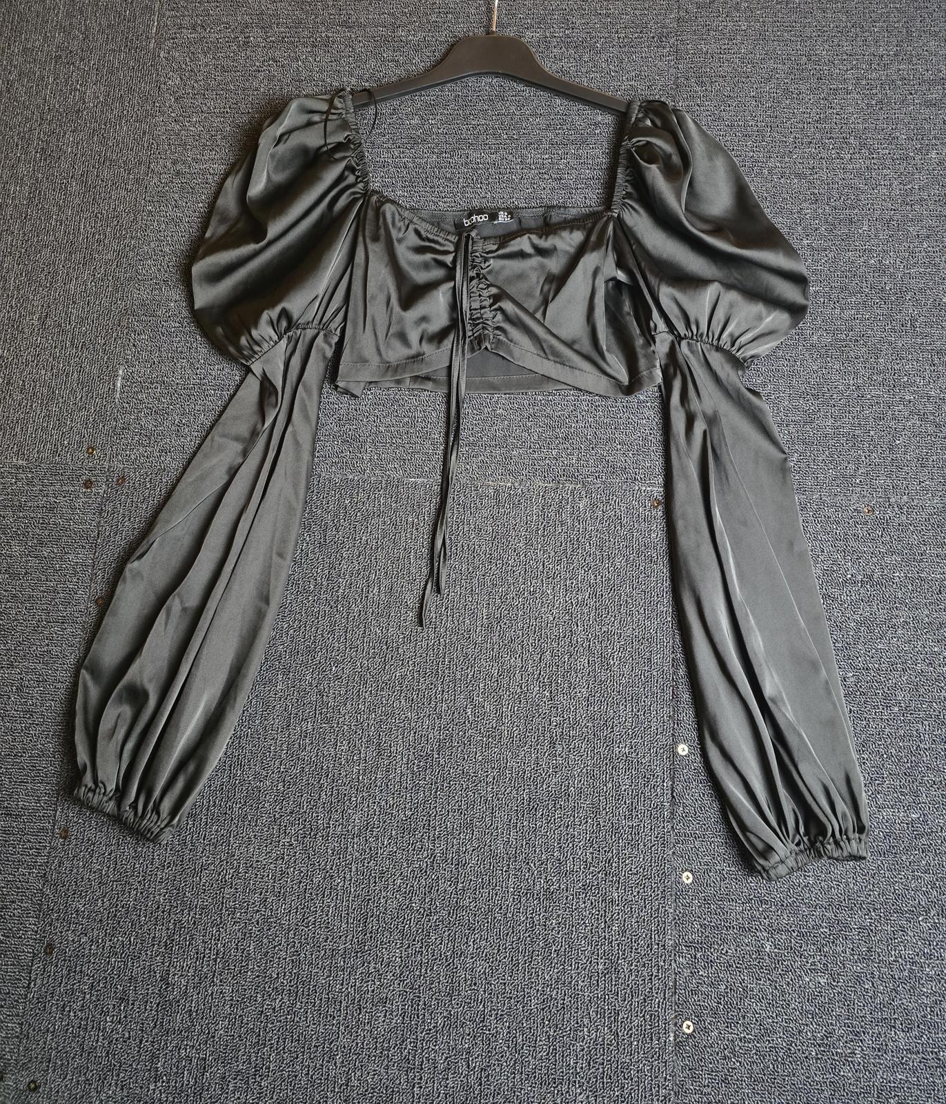 Boohoo Black Satin-Style Cropped Puff Sleeve Top Size 8