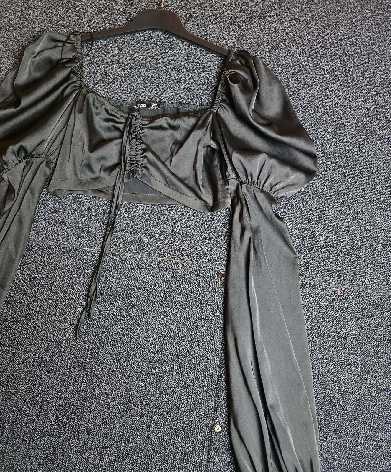 Boohoo Black Satin-Style Cropped Puff Sleeve Top Size 8
