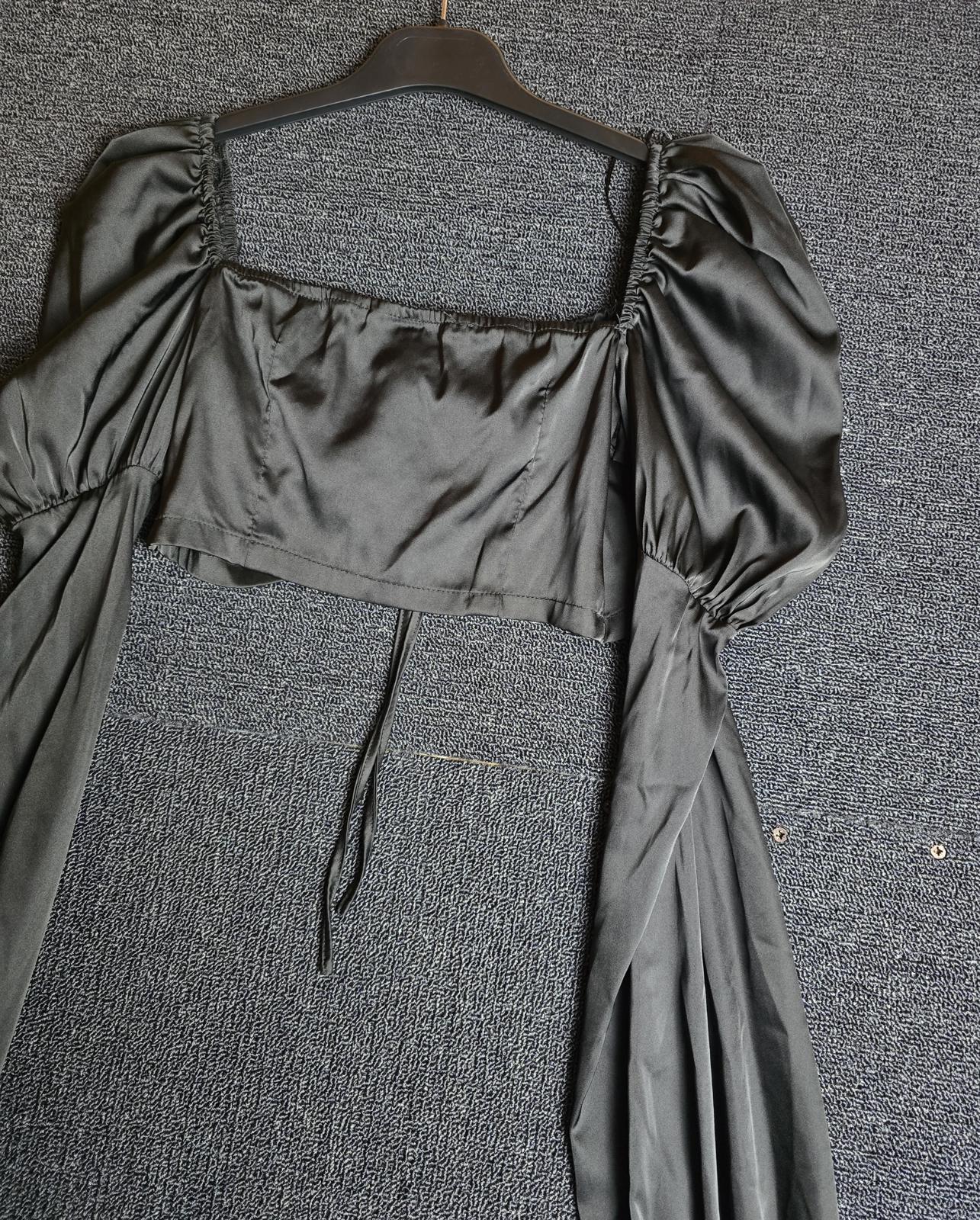 Boohoo Black Satin-Style Cropped Puff Sleeve Top Size 8