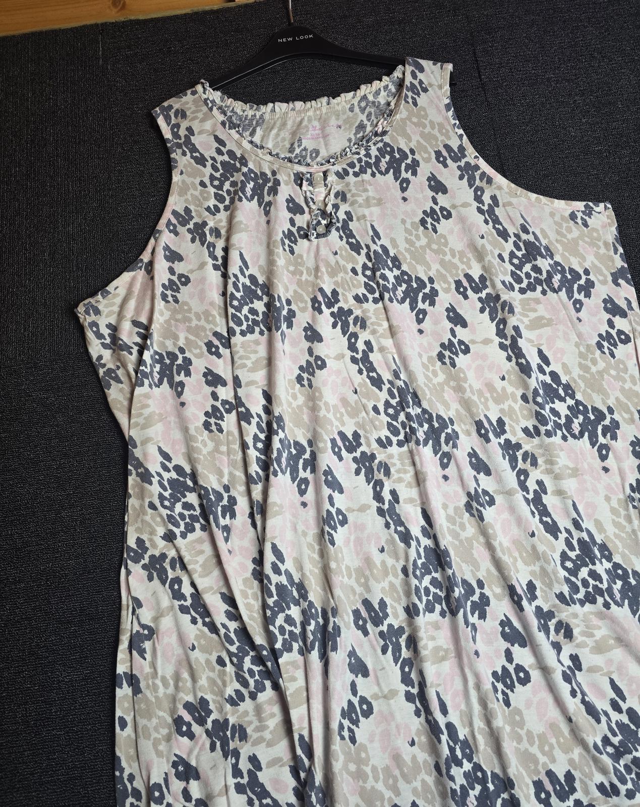 Pretty Secrets Nightie White Multicoloured Pattern Size 32/34 Sleeveless