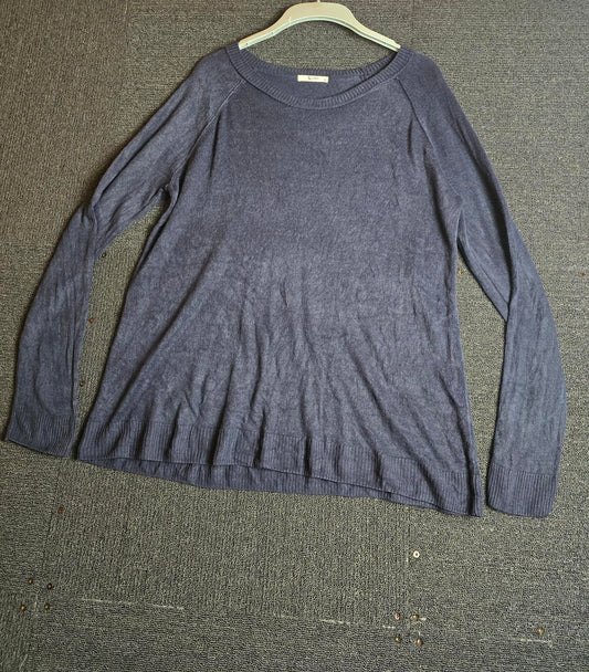 Navy Jumper Size 22 Causal Tu