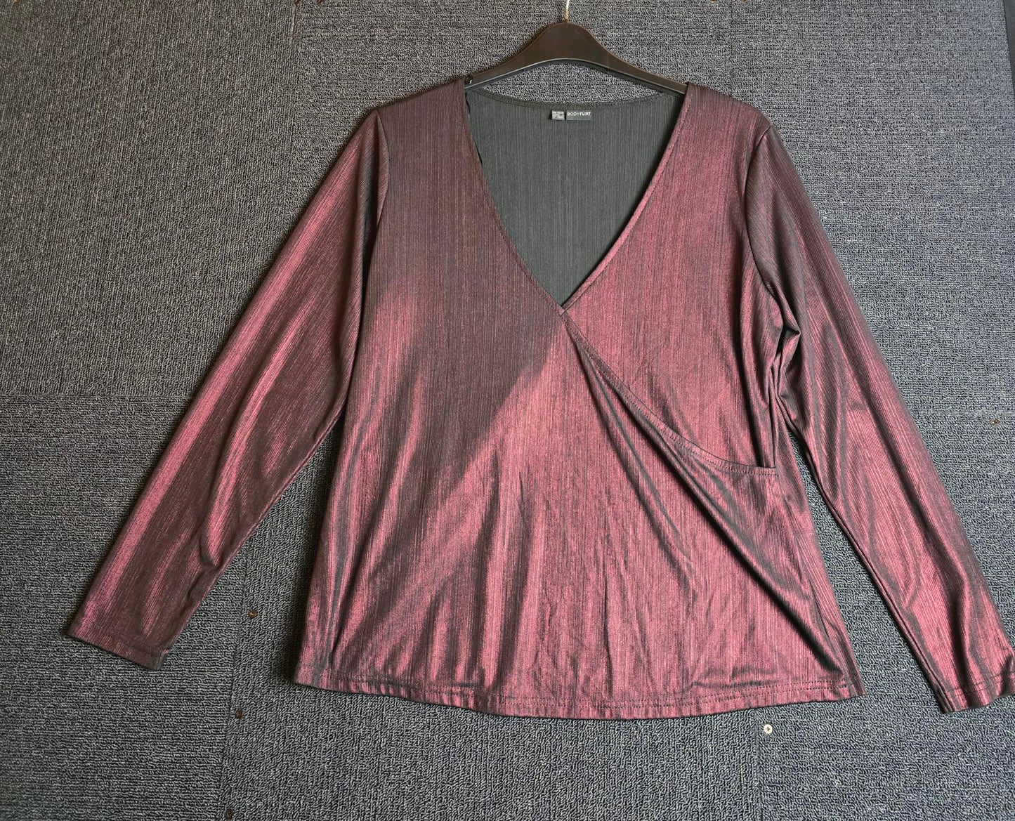 Burgundy Metallic Wrap Top Size 16-18 Partywear Bodyflirt