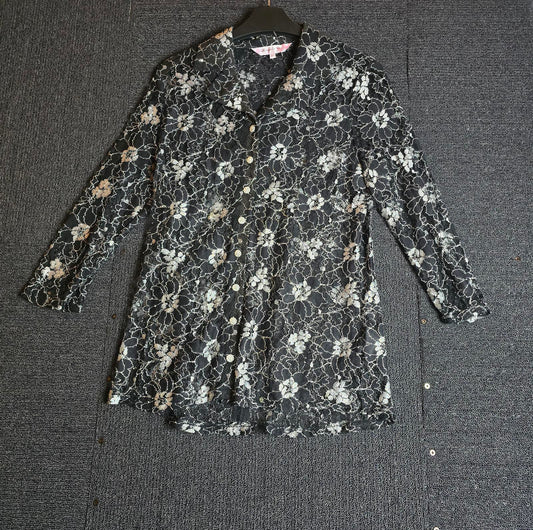 Michelle Hope Black & White Floral Lace Shirt  Size 10/12