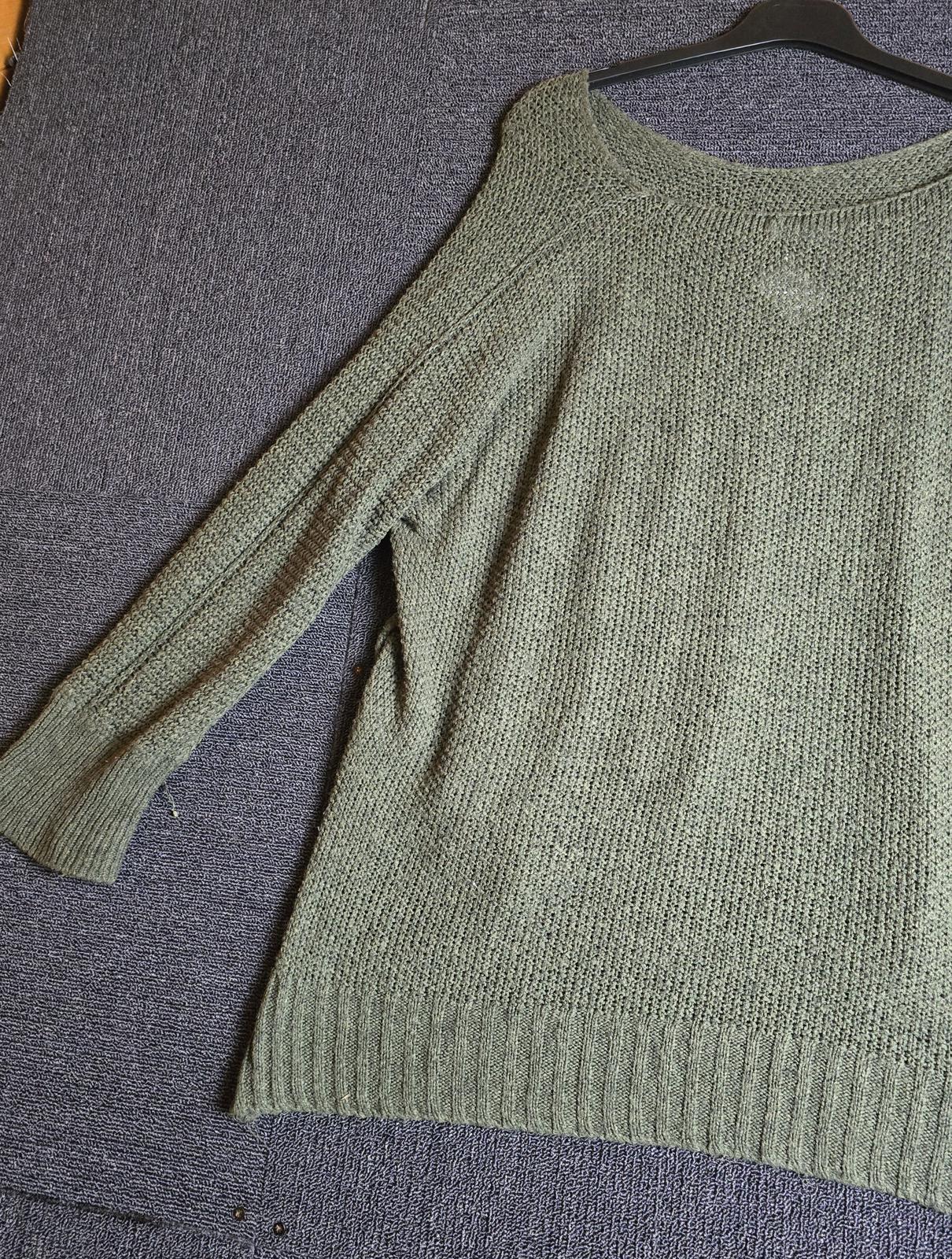 Khaki Green Jumper Free Size Oversized Relaxed LV Clothing