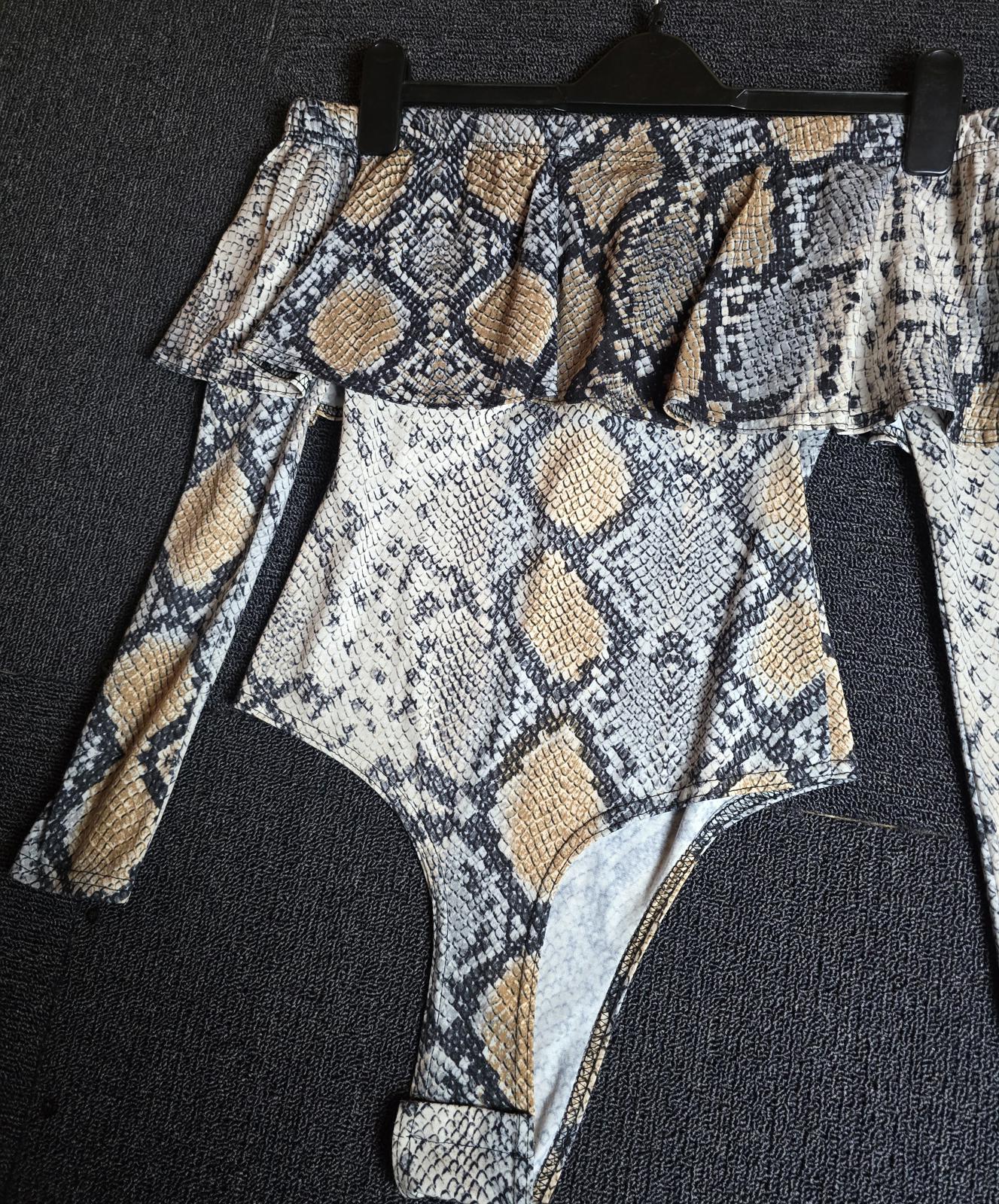Prettylittlething Snakeskin bodysuit size 8