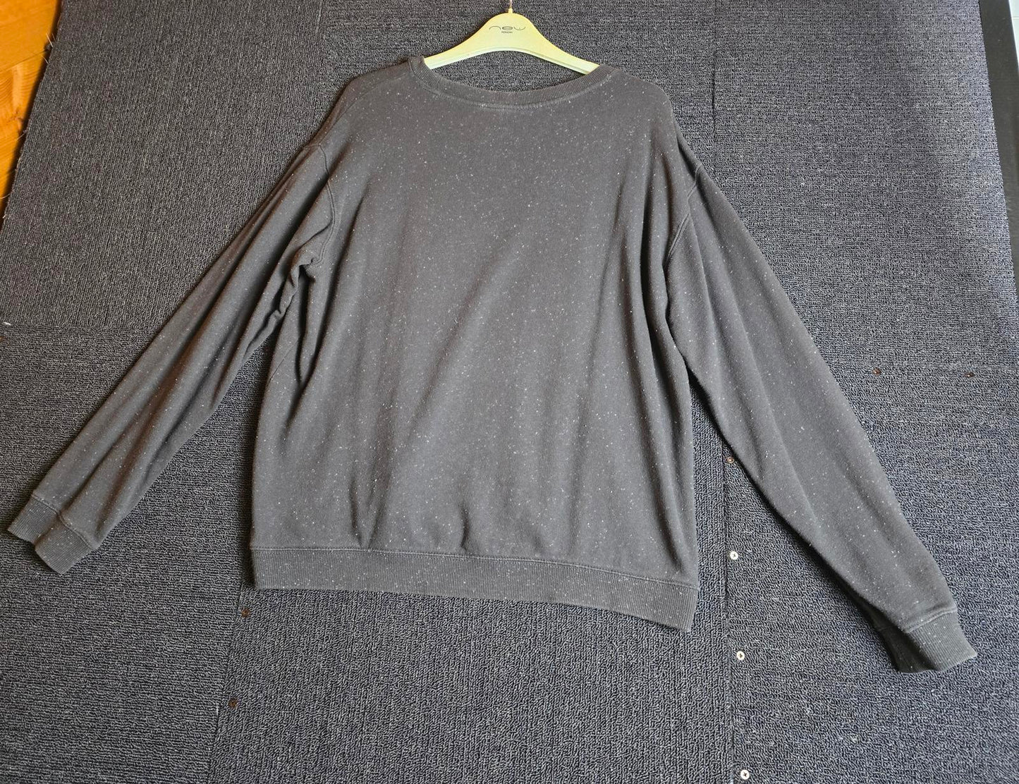 H&m grey sweater Size 10/12 print causal