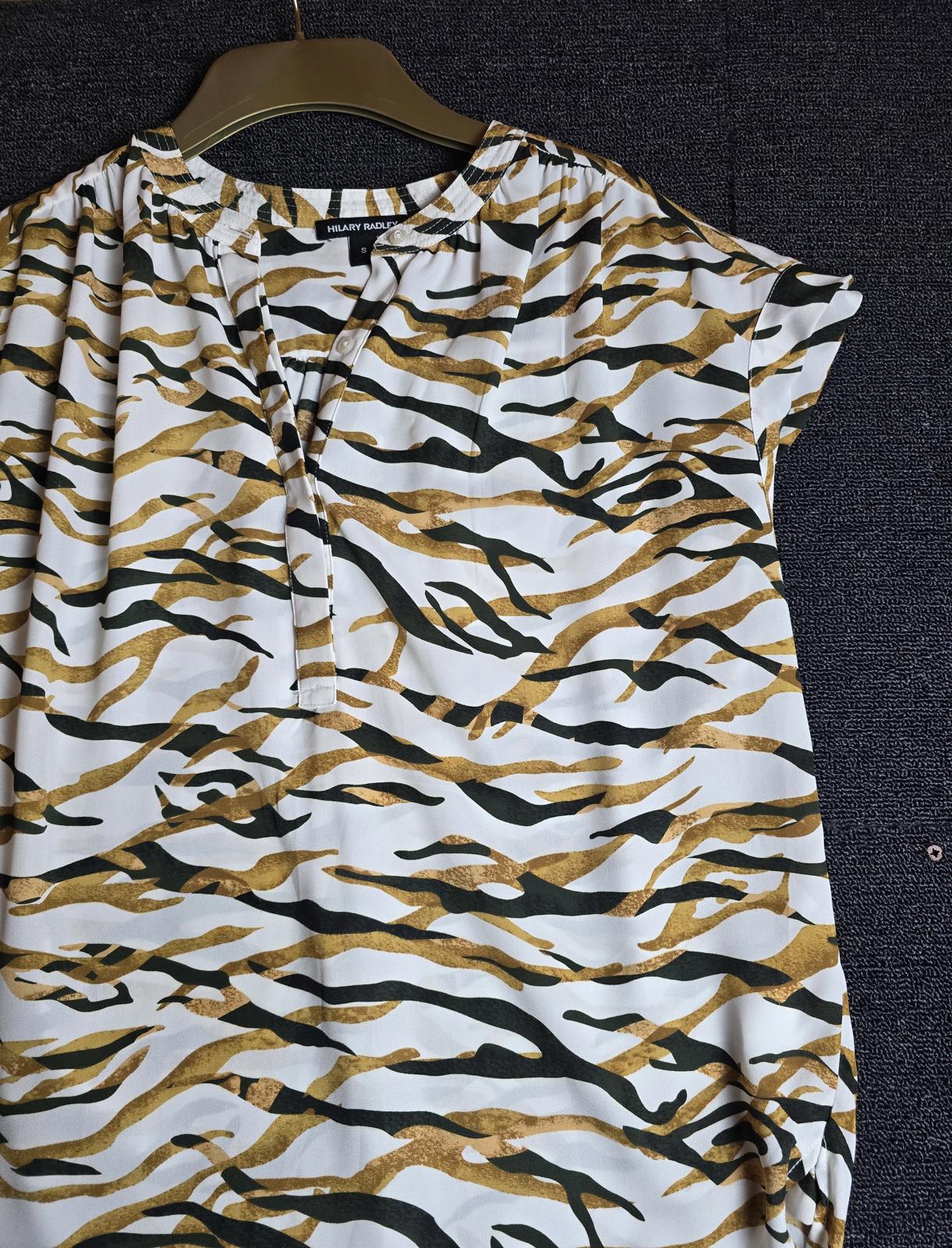 Hilary Radley Animal mustard  print blouse S Size 8-10