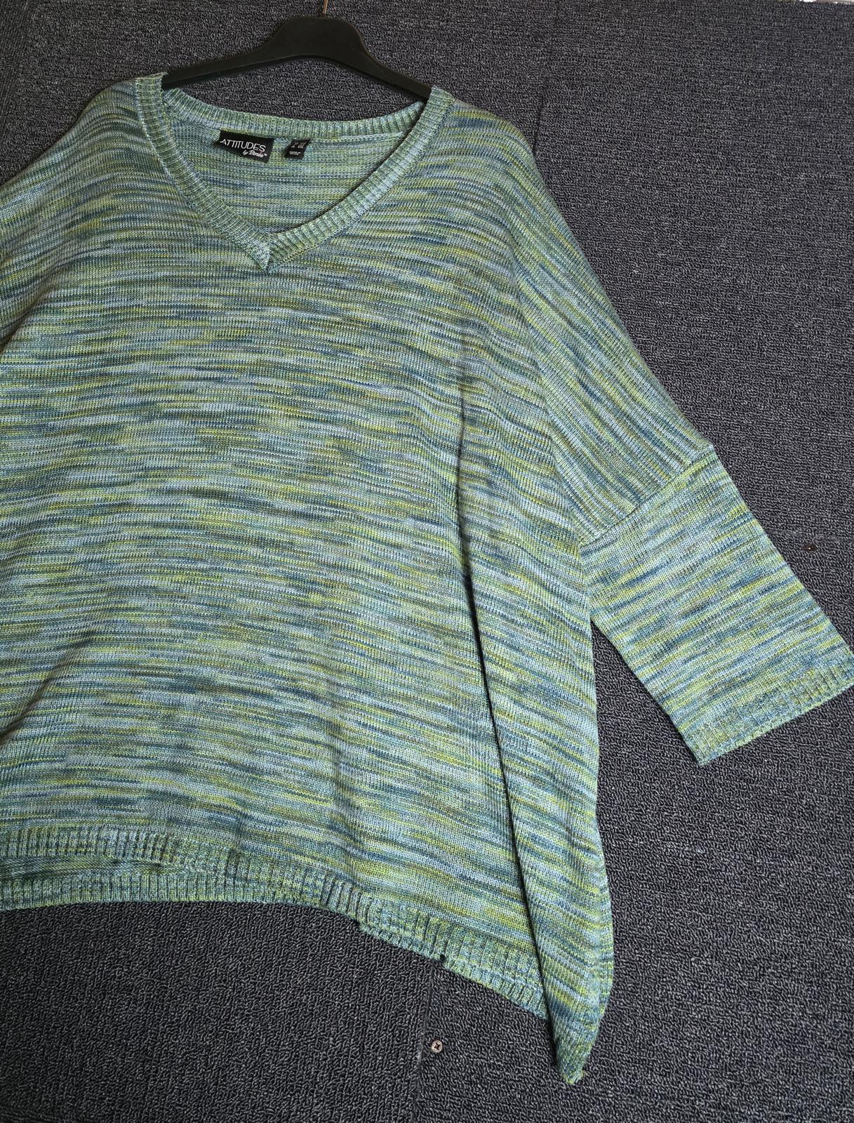 Attitudes by Renee Green Jumper S/M Size 14/16 Oversized Relaxed V-Neck
