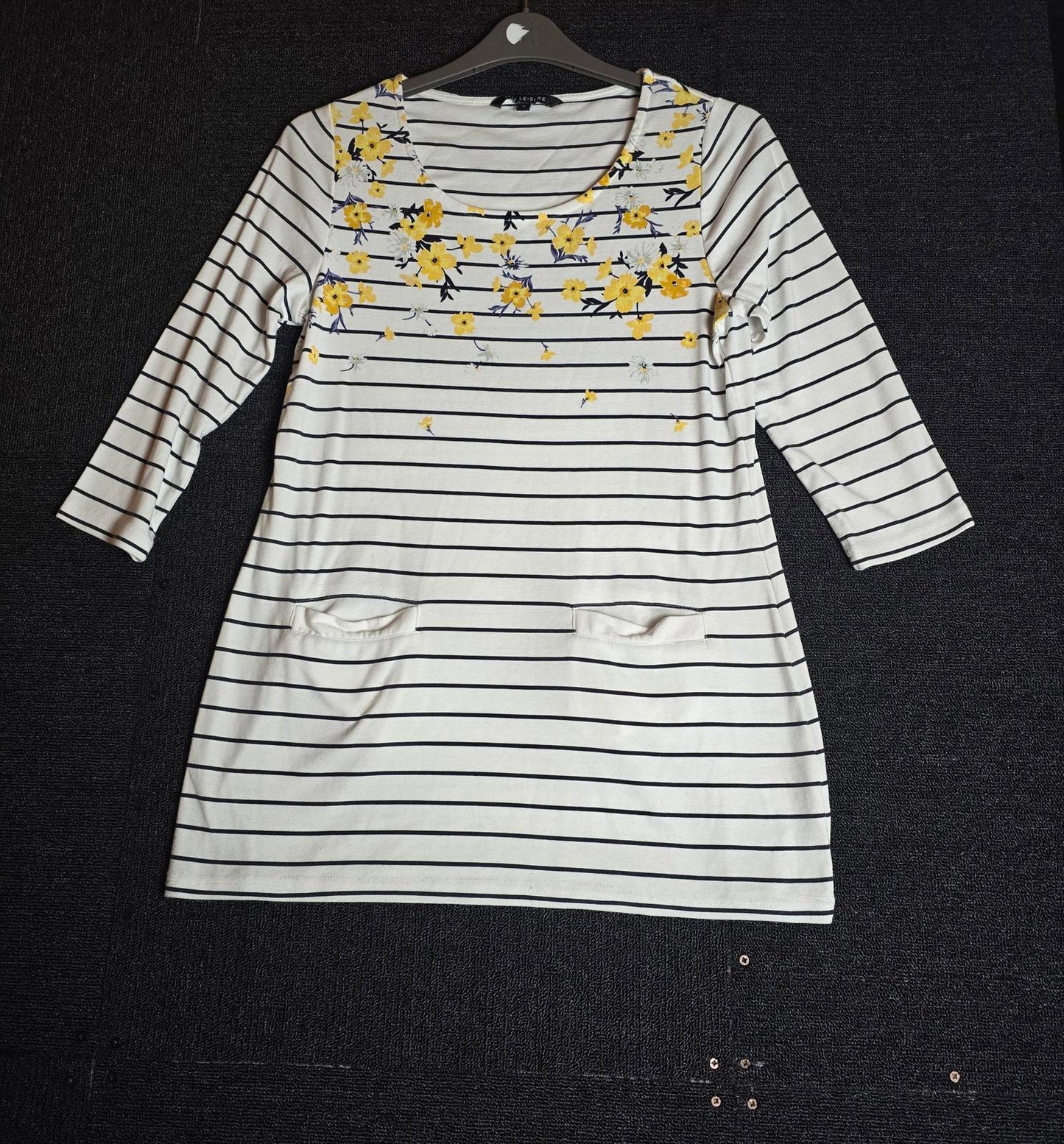 Love Leisure Navy White Striped Yellow Floral Top Size 14 3/4 Sleeve