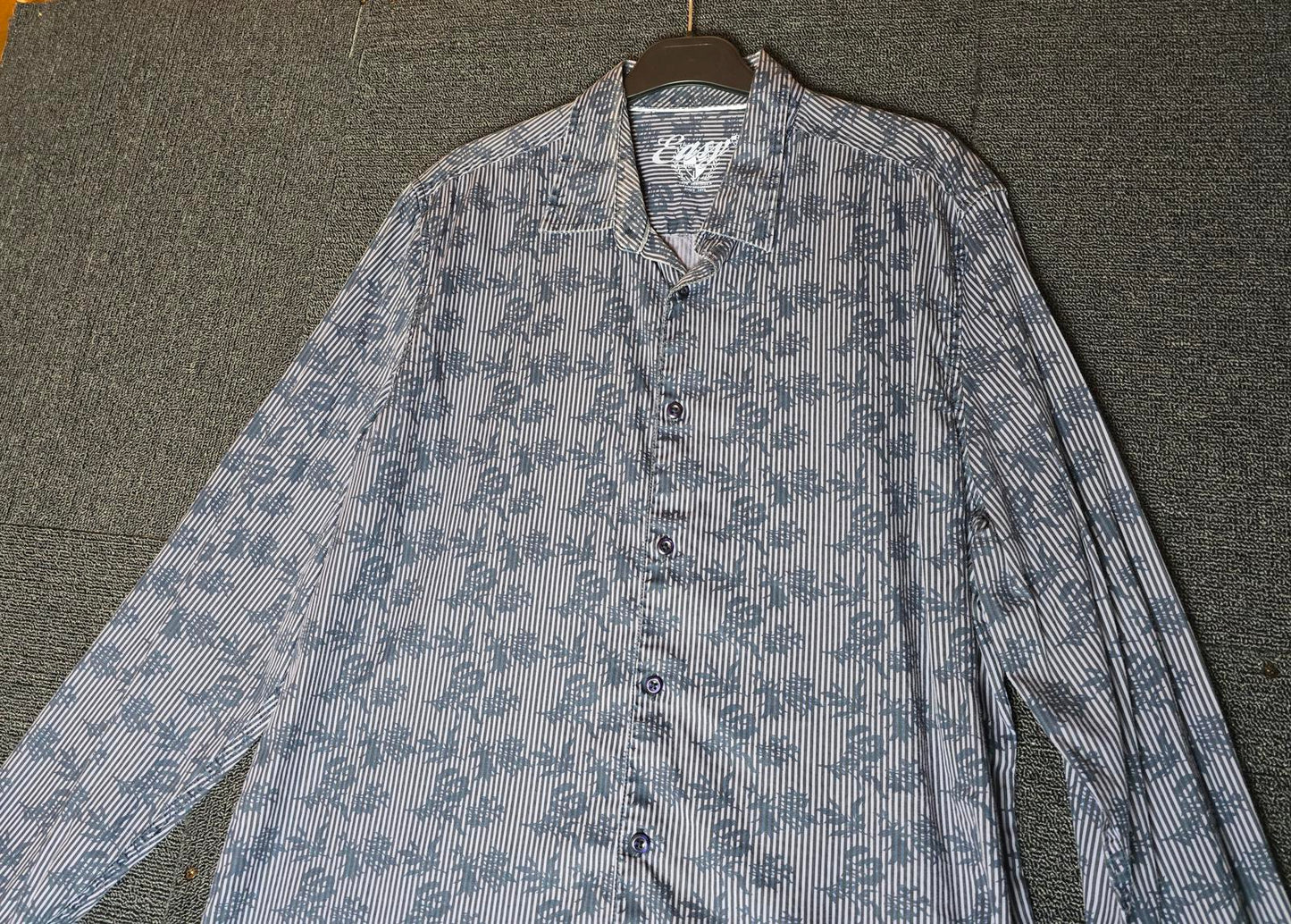 Easy Men's Blue Floral & Striped Shirt Size Large 100% Cotton Long Sleeve