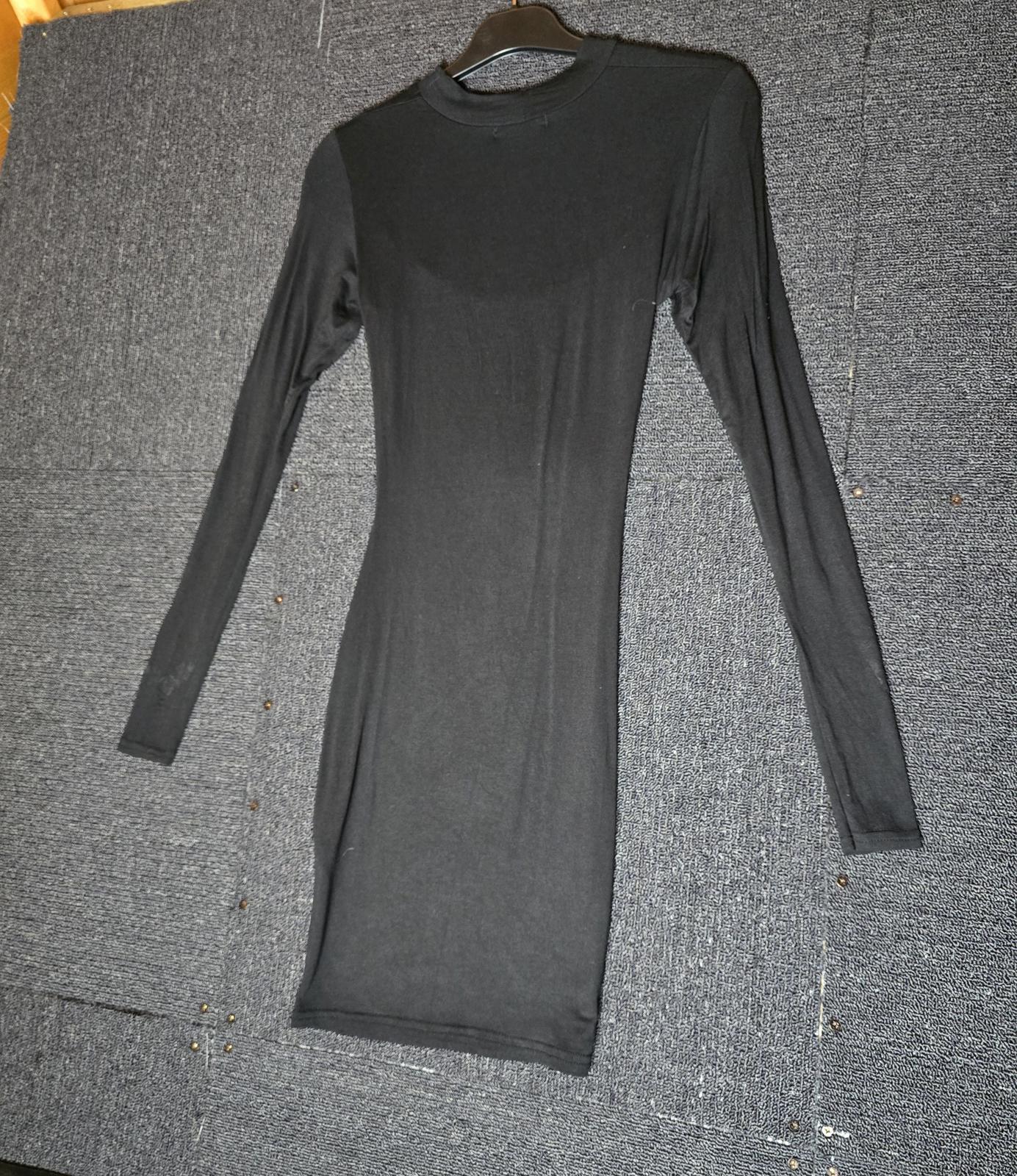 Black long sleeved bodycon dress open front prettylittlething size 8