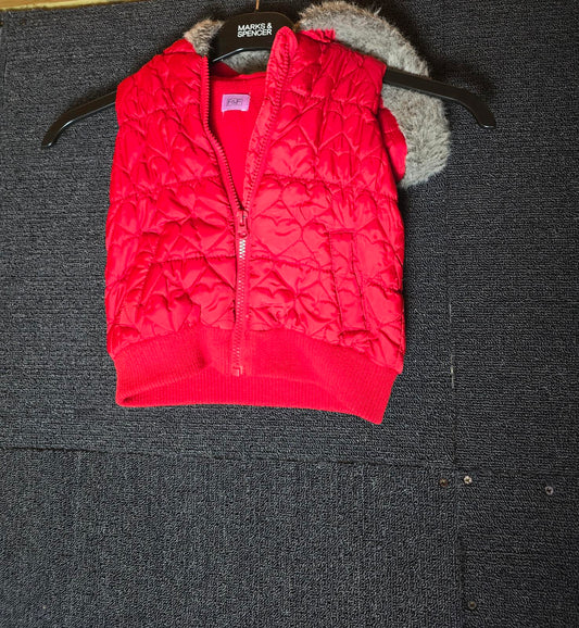 F&F Red Quilted Hooded Gilet – Faux Fur Trim – Age 2–3 – Fleece Lined
