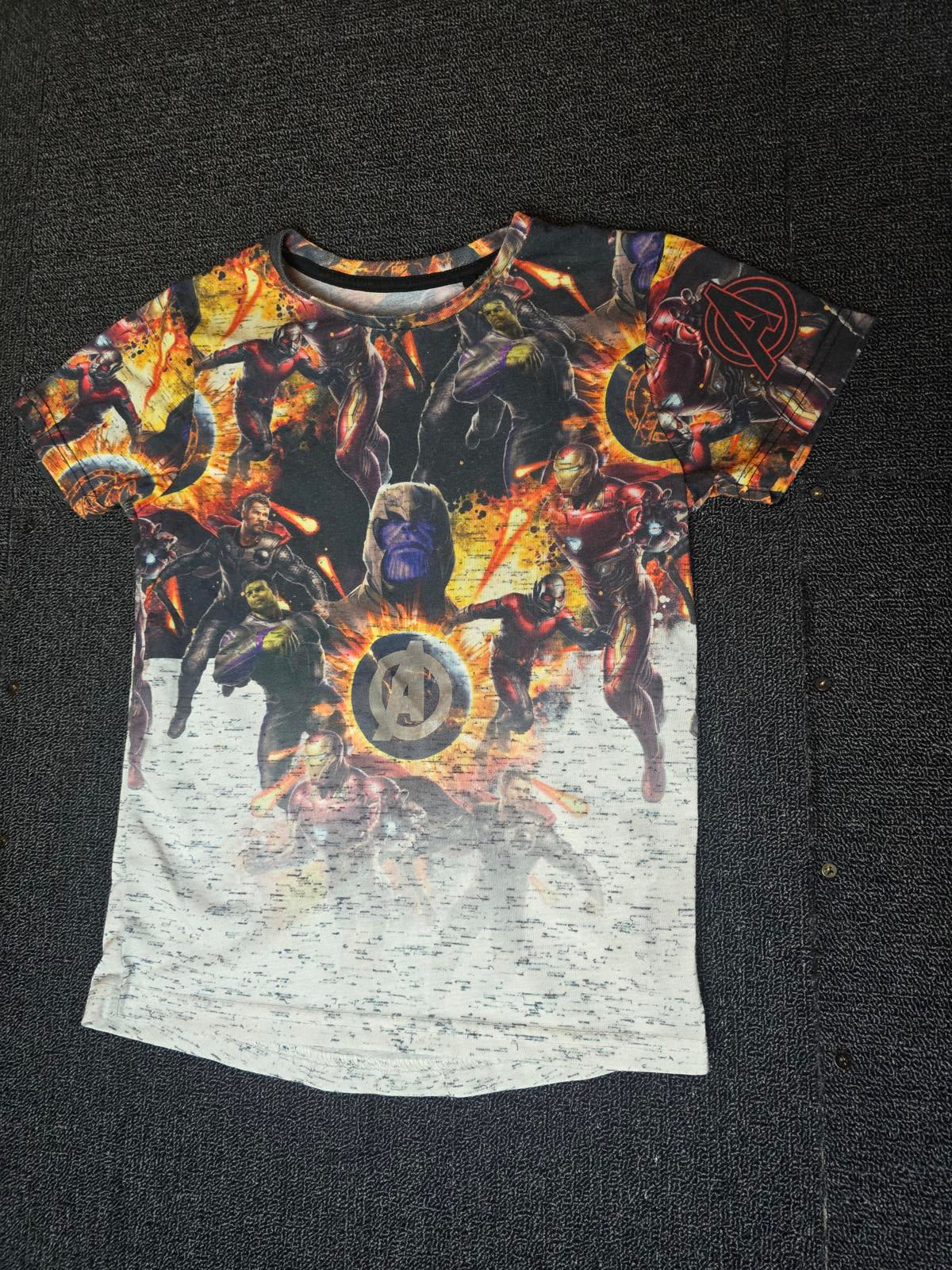 Primark Avengers short sleeved t-shirt 7-8years boys